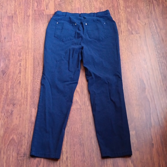 Tanjay pants - Picture 5 of 5